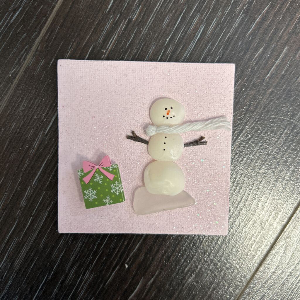 Pink Magnet, Snowman w/Present Beach Glass