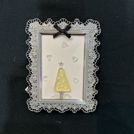 Sm Silvr Frm Ylw Tree w/Polka Dots Beach Glass