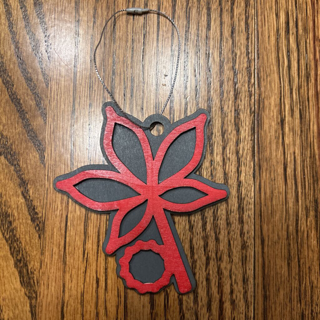 Buckeye Leaf Ornament