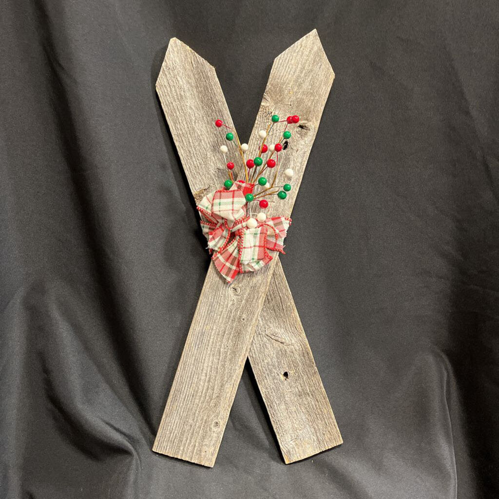 Small Picket Fence Skis