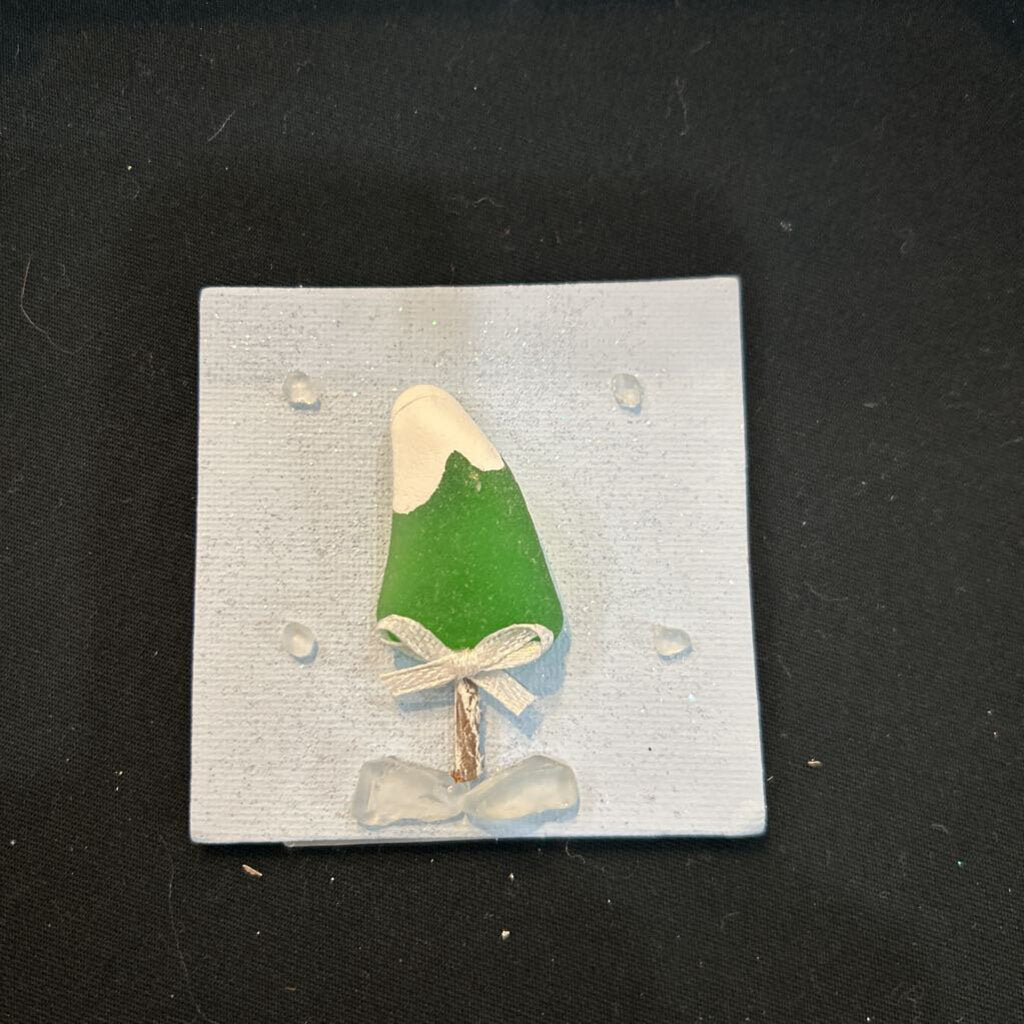 Magnet: Blue Square, Green Tree