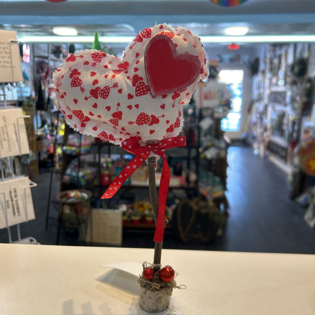 Lg Heart on Stick on Tree Stump