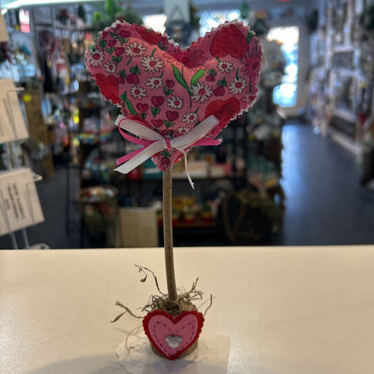 Sm Heart on Stick on Tree Stump