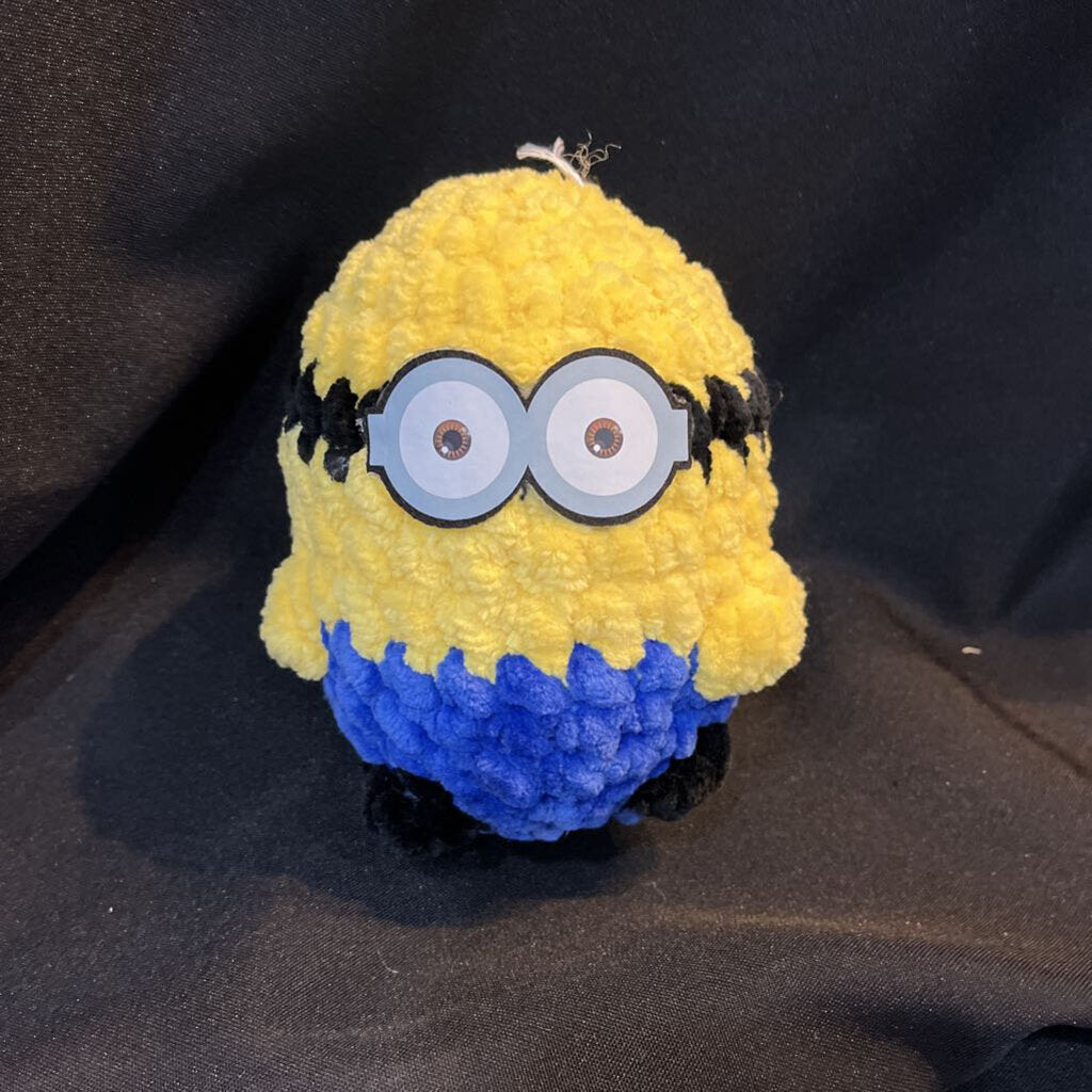 Crochet Lg Minion