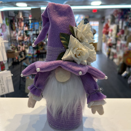 Purple Gnome with pearls