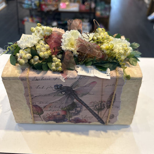 Decor Floral on Books