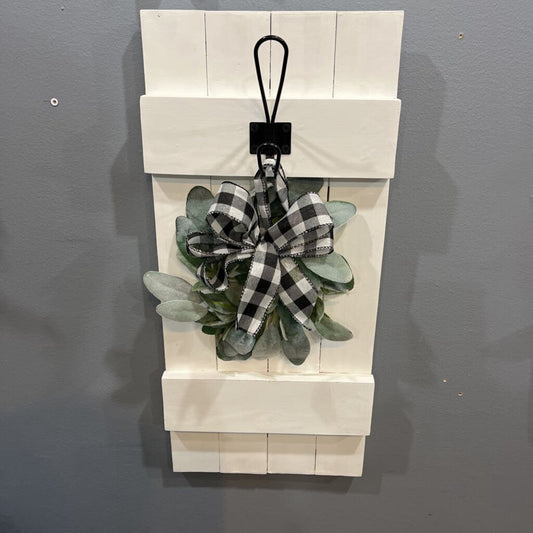 Hanging Wreath Farm House w/ Hook