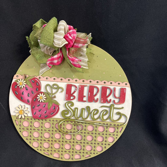Berry Sweet (door hanger)