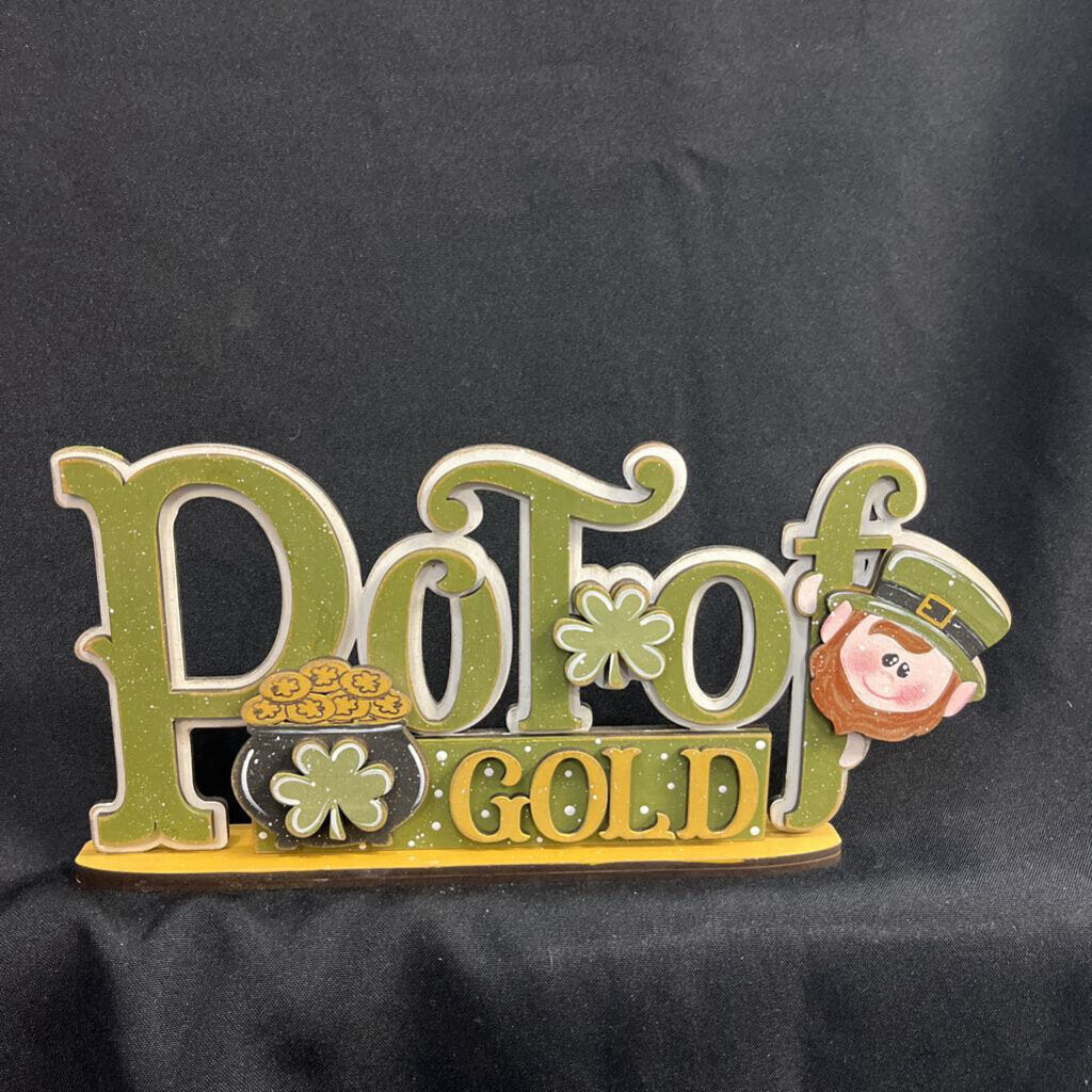 Pot O Gold (shelf sitter)