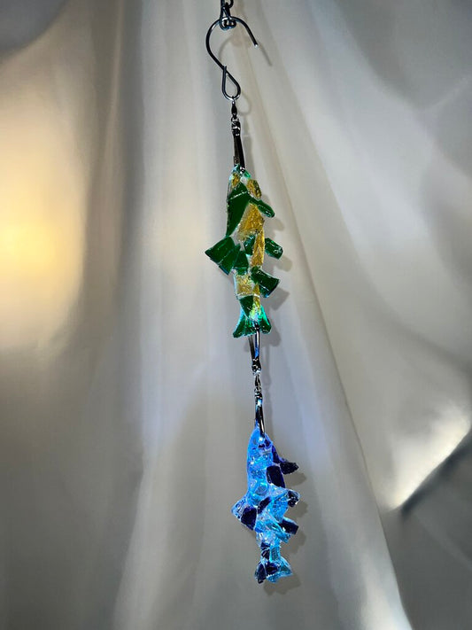 Suncatcher Fish 2 Cascading (green/blue)