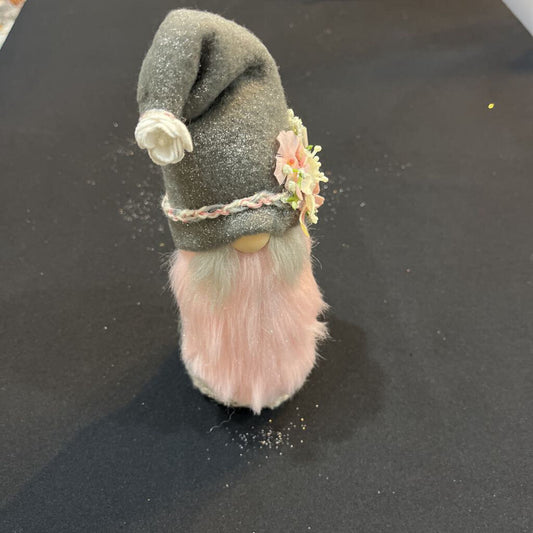 Gnome w/ Pink Beard Tall