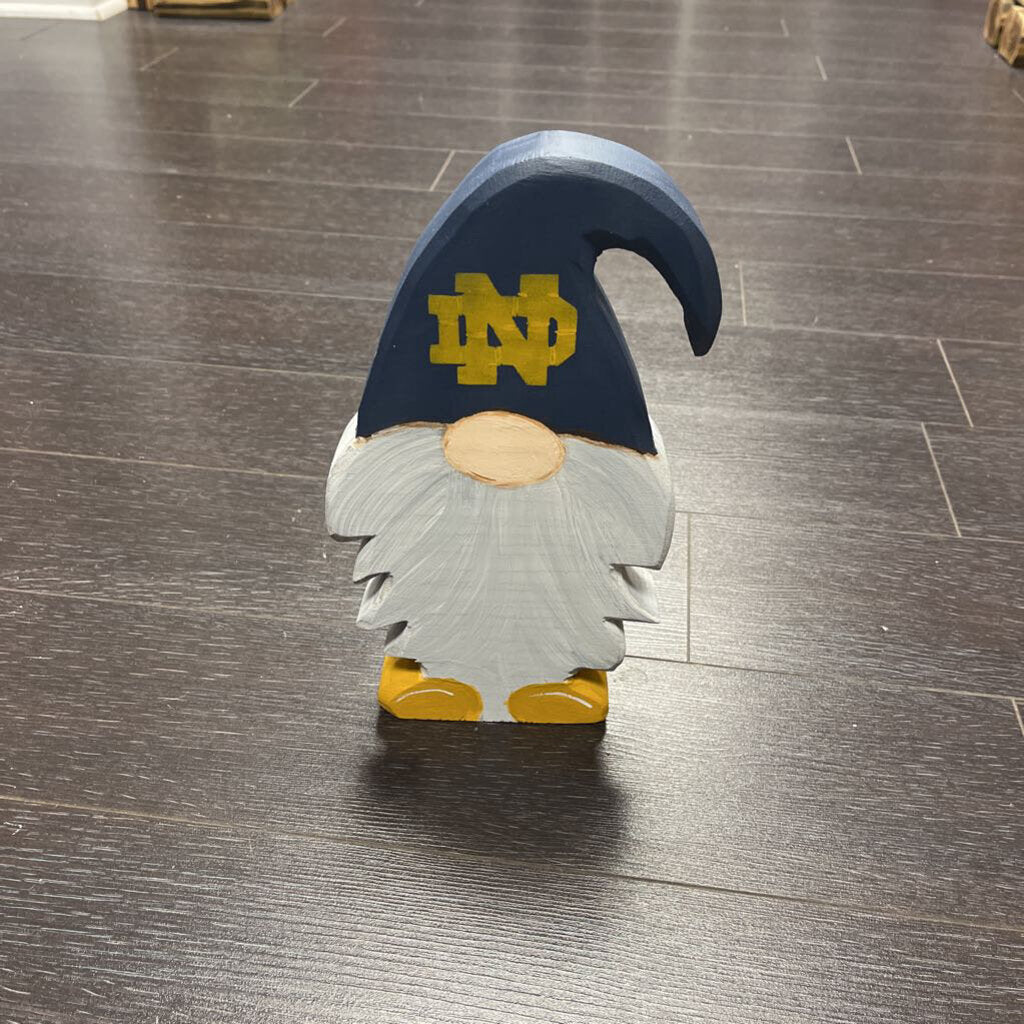Notre Dame Gnome Med