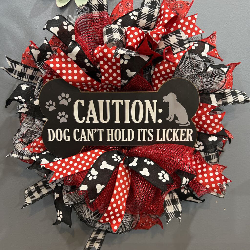 Wreath Red/Black Dog