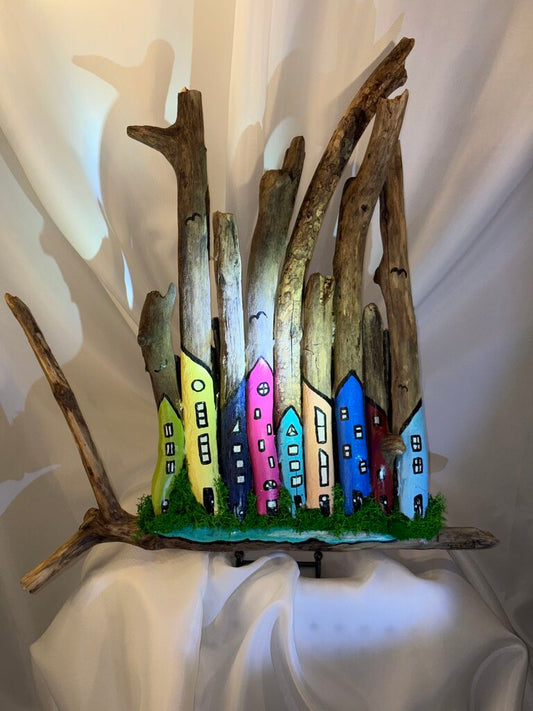Driftwood Wall Decor LG (assorted vertical arrangement)