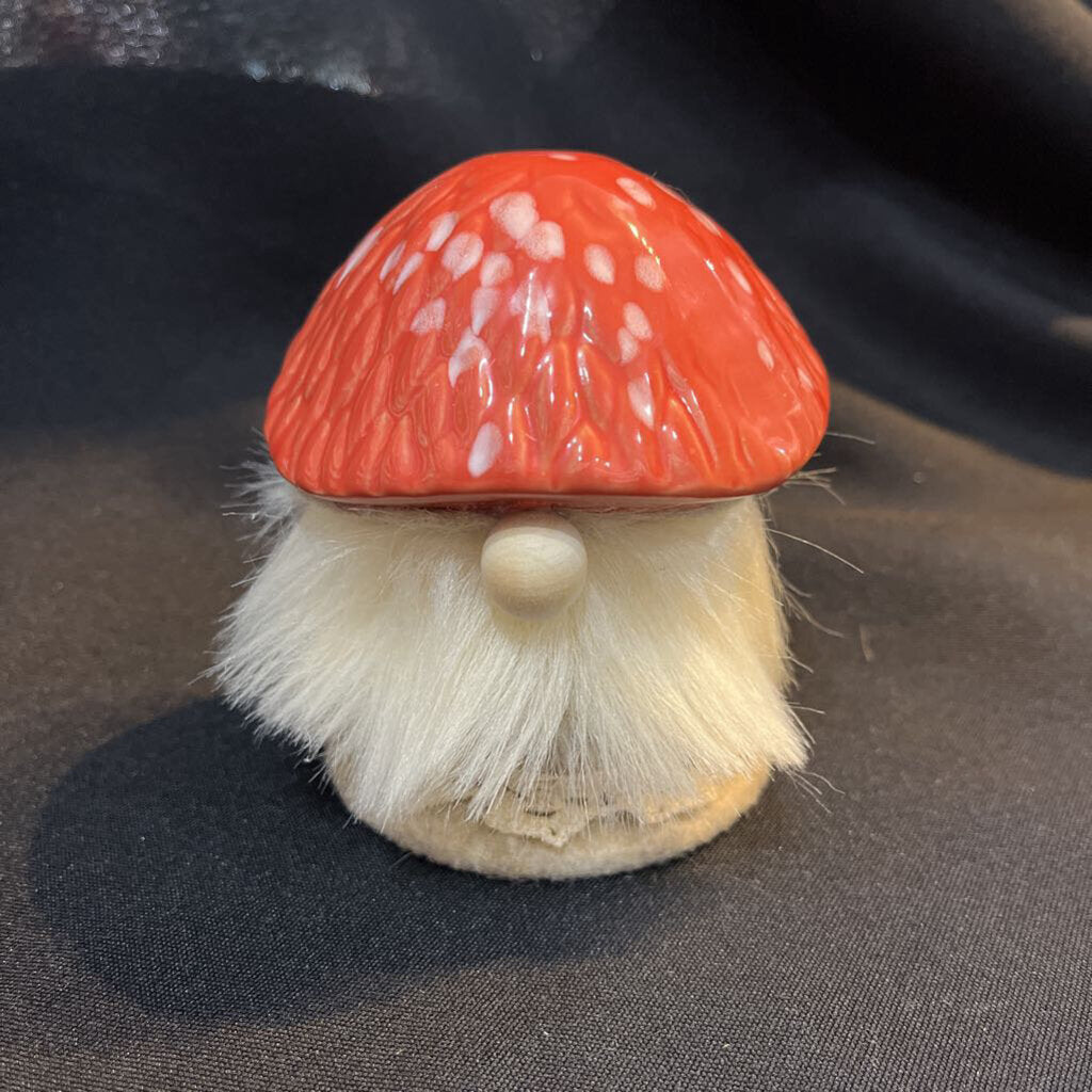 Mushroom Gnome (Grey)