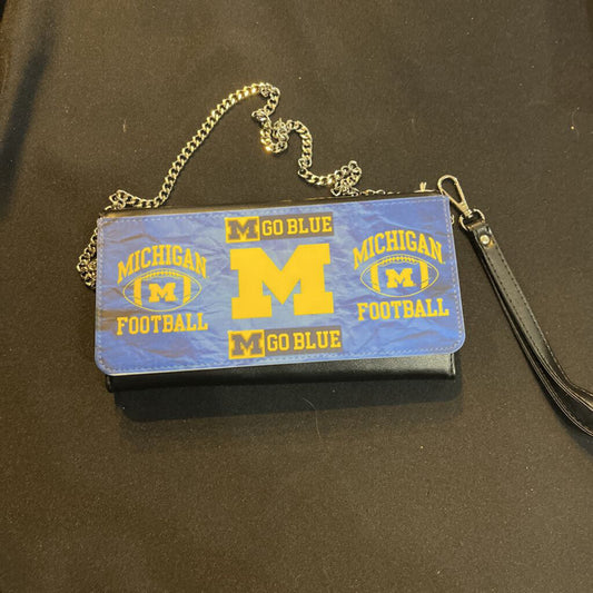 Wristlet TTUN Football Collage