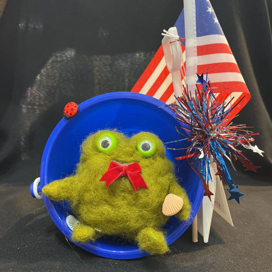 Patriotic Frog in a bucket
