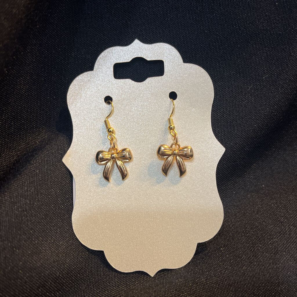 Dainty Gold Bow Earring