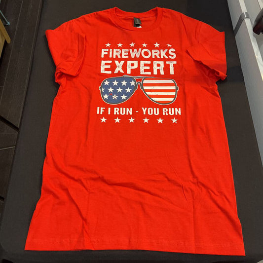 Fireworks Expert (Sm, red, t-shirt)