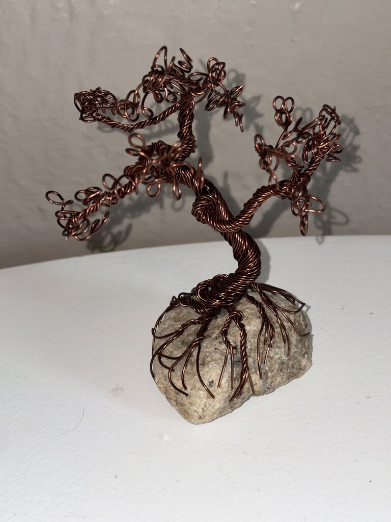 Brown Medium Twisted Wire Tree