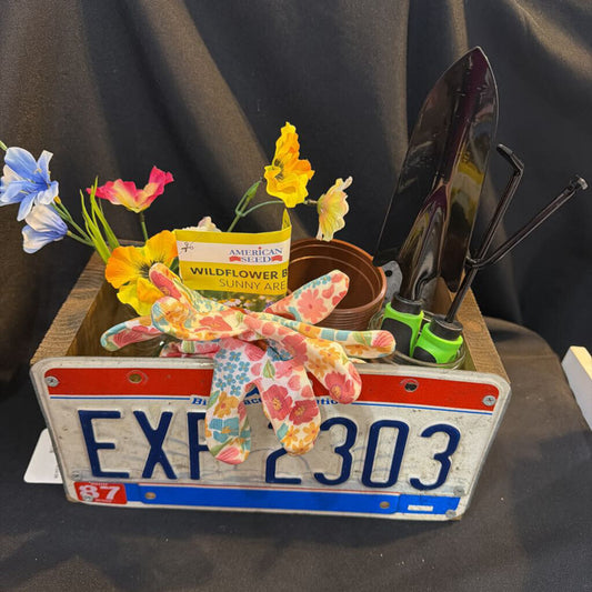 Wooden Garden Box License Plate OH2303