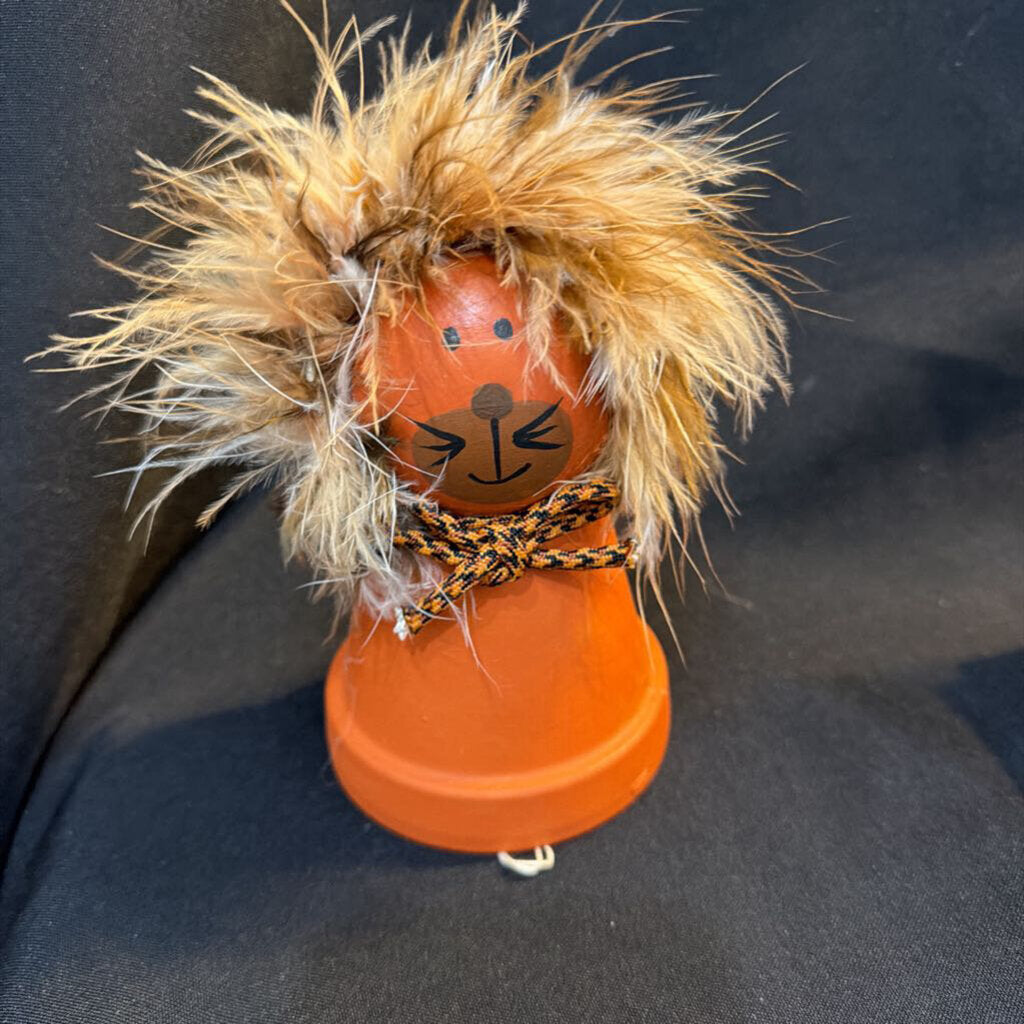 Lion Clay Pot