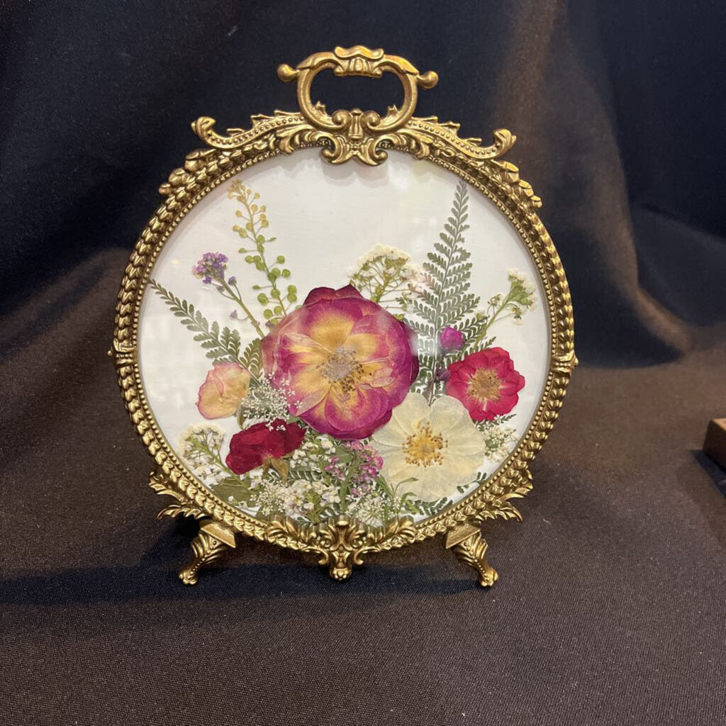 Round Gold Ornate Frame with Pressed Roses