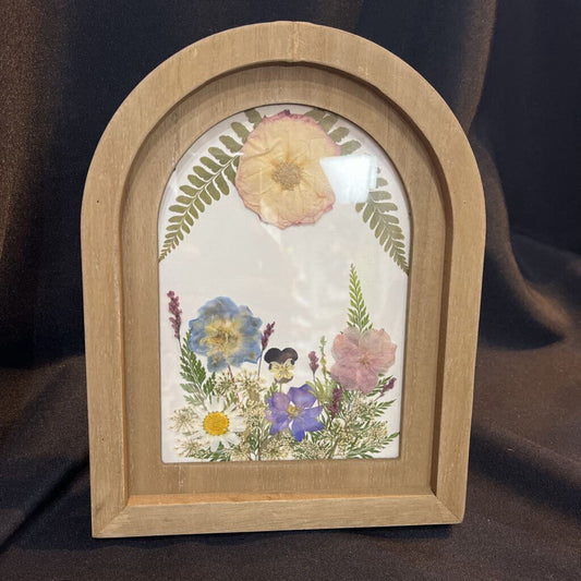 5x7 Wooden Steeple Frame with Pressed Roses
