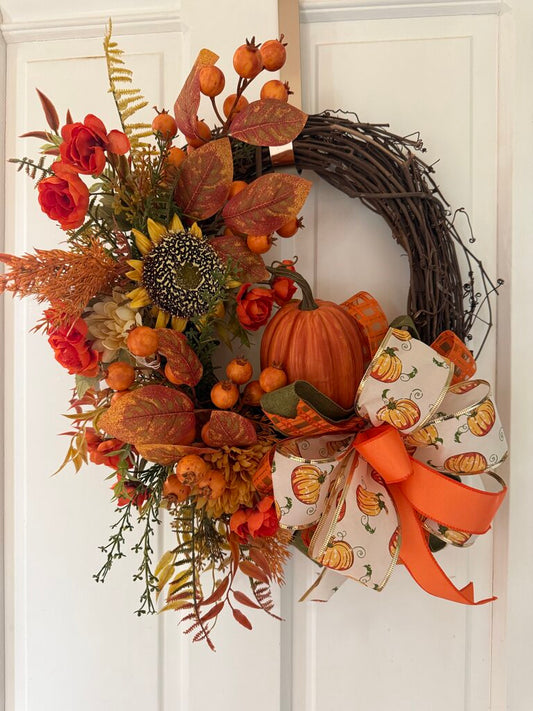 Grapevine w/Pumpkin Wreath