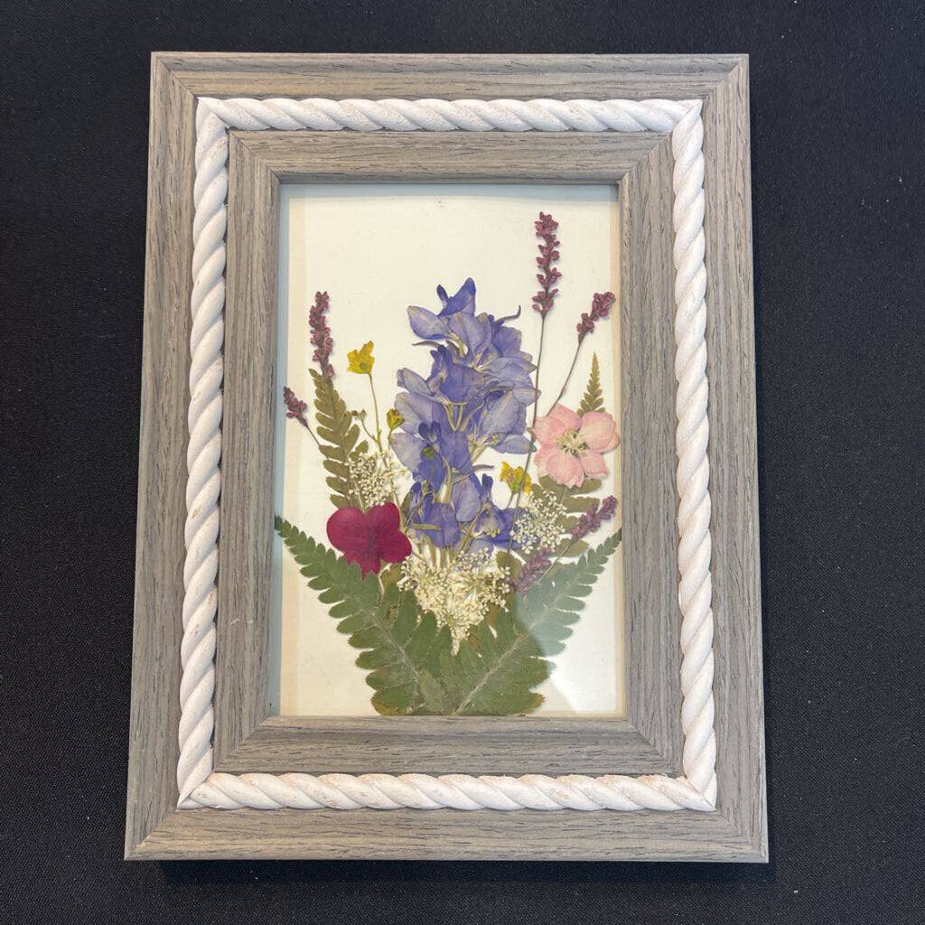 Pressed Flower Bouquet (gray/white frame)