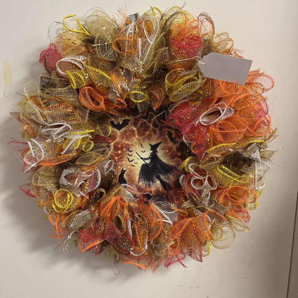 Mesh Wreath with Round Witch & Cat