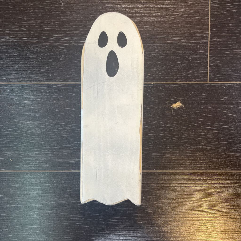 Large Wood Ghost