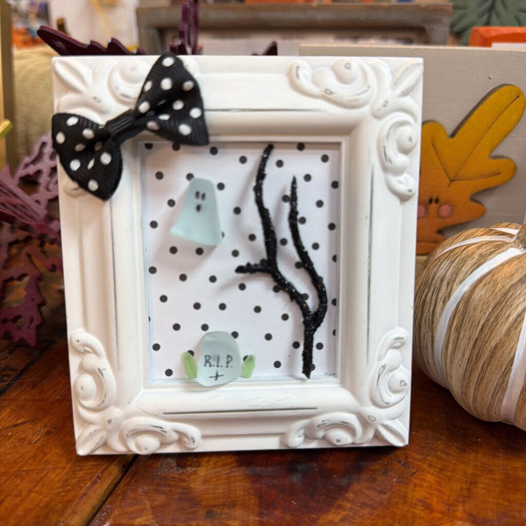 Small White Frame, Ghost, Tree, RIP, B&W Polka Dots