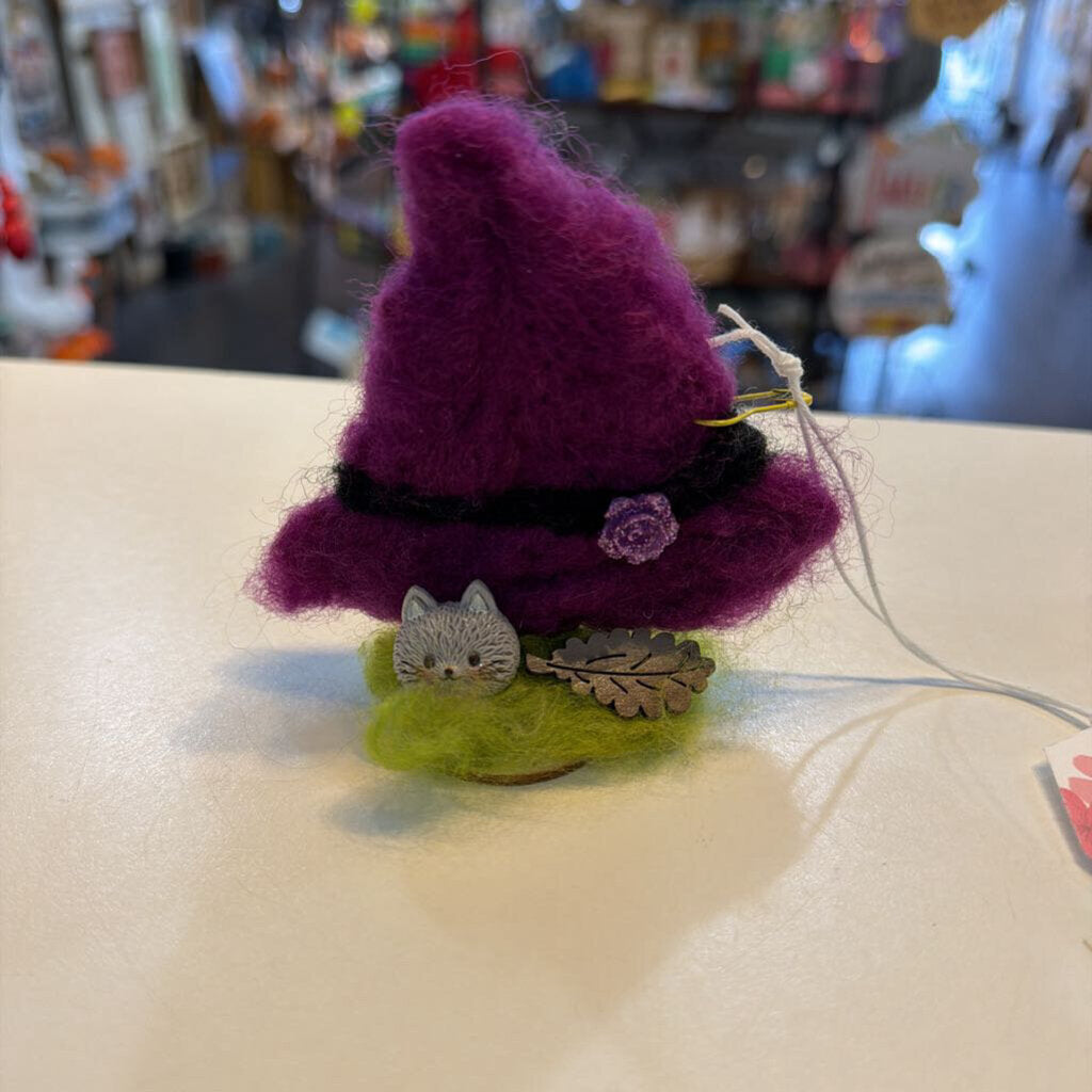 Felting Witch Hat Purple with Cat