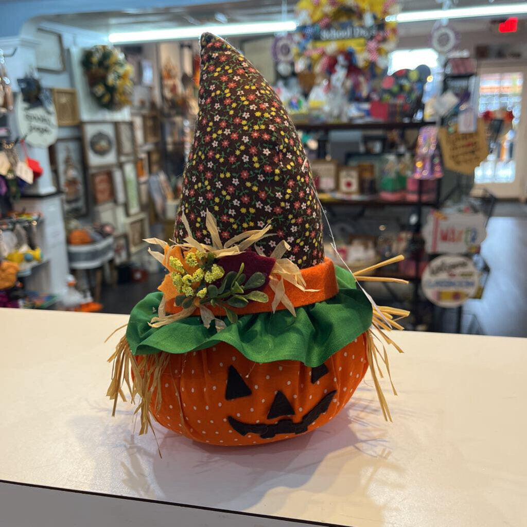 Pumpkin Head w/Hat