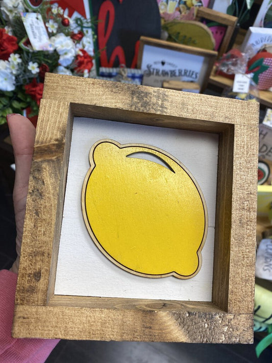 Lemon mini shelf sitter