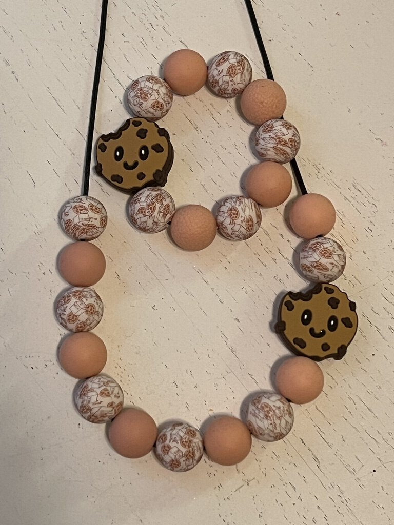Cookie necklace and bracelet set