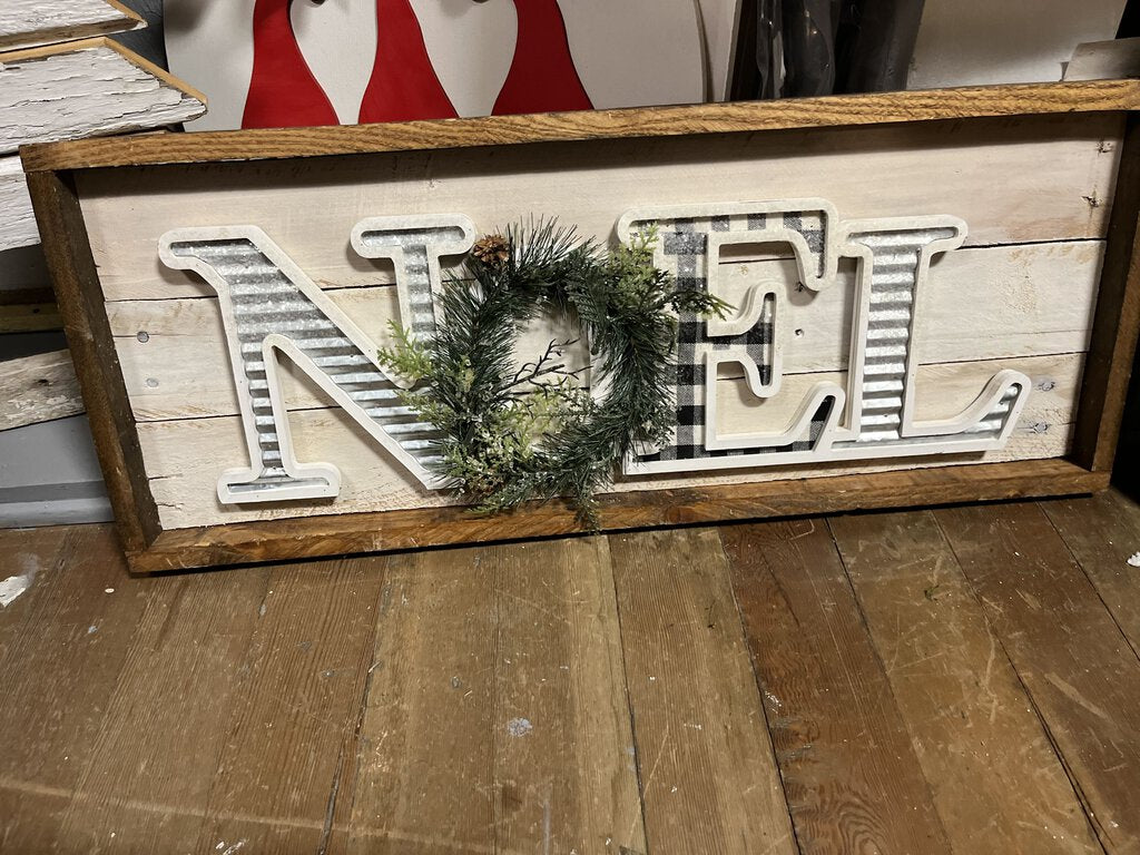 Noel w/Wreath