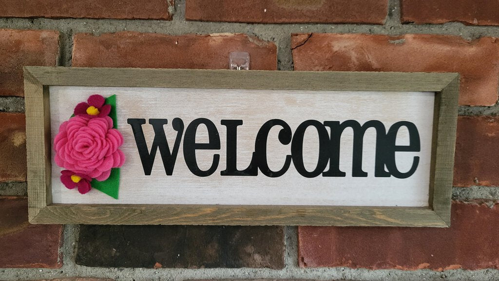 15*5.5 Welcome sign with felt flowers